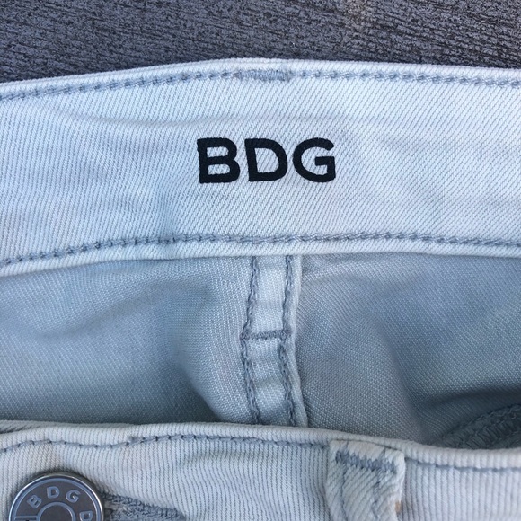 BDG Super High Rise Seam Short - Picture 5 of 6
